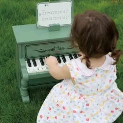 Classic World Vintage Piano
