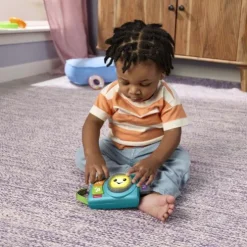 Fisher-Price Laugh And Learn Light-Up Camera