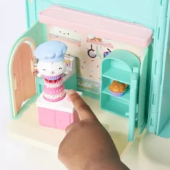 Gabby's Dollhouse Bakey with Cakey Kitchen Set