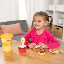 Melissa & Doug Play to Go Cake and Cookies Food Play Set