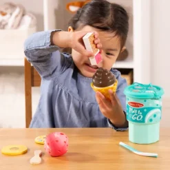 Melissa & Doug Play to Go Ice Cream Food Play Set