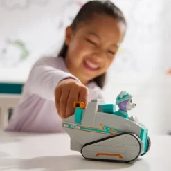 Paw Patrol Everest's Snow Plow Vehicle and Figure