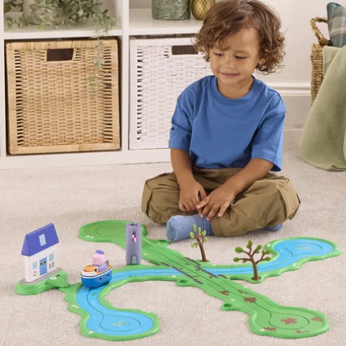 Peppa Pig Bobbing Along Boat Trip Playset Whizz Around