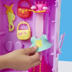 Peppa Pig Peppa's Dress Up Wardrobe Playset