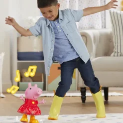 Peppa Pig Peppa's Muddy Puddles Party Interactive Doll