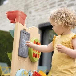 Smoby Life Activity Wall Garden Toy